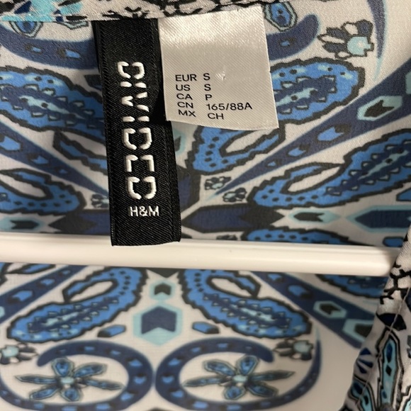 Semi Sheer Floral Print Kimono Style Cardigan - Picture 2 of 3